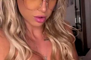 Would You Finish On My Tits Or Glasses