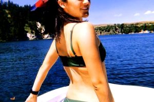 Isabelle Fuhrman On A Boat. Sadly, No T-Pain.